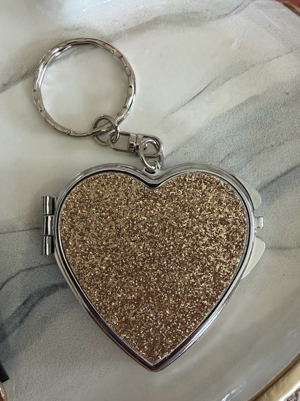 Heart-Shaped Keychain Compact Mirror - Gold Glitter